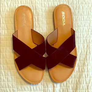 Women’s Soda Lunacy Sandal/Black/Size 9